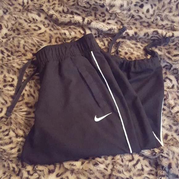 Nike Capri pants - Picture 4 of 4